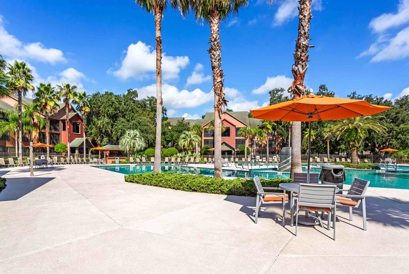 Campus Lodge Apartments near USF